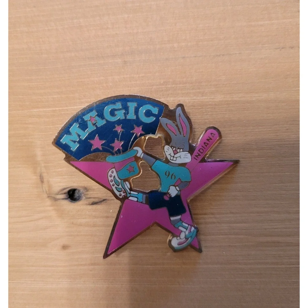 VINTAGE Magic Indiana‎ Bugs Bunny 96 Olympics Pin Collectible Lapel Brooch